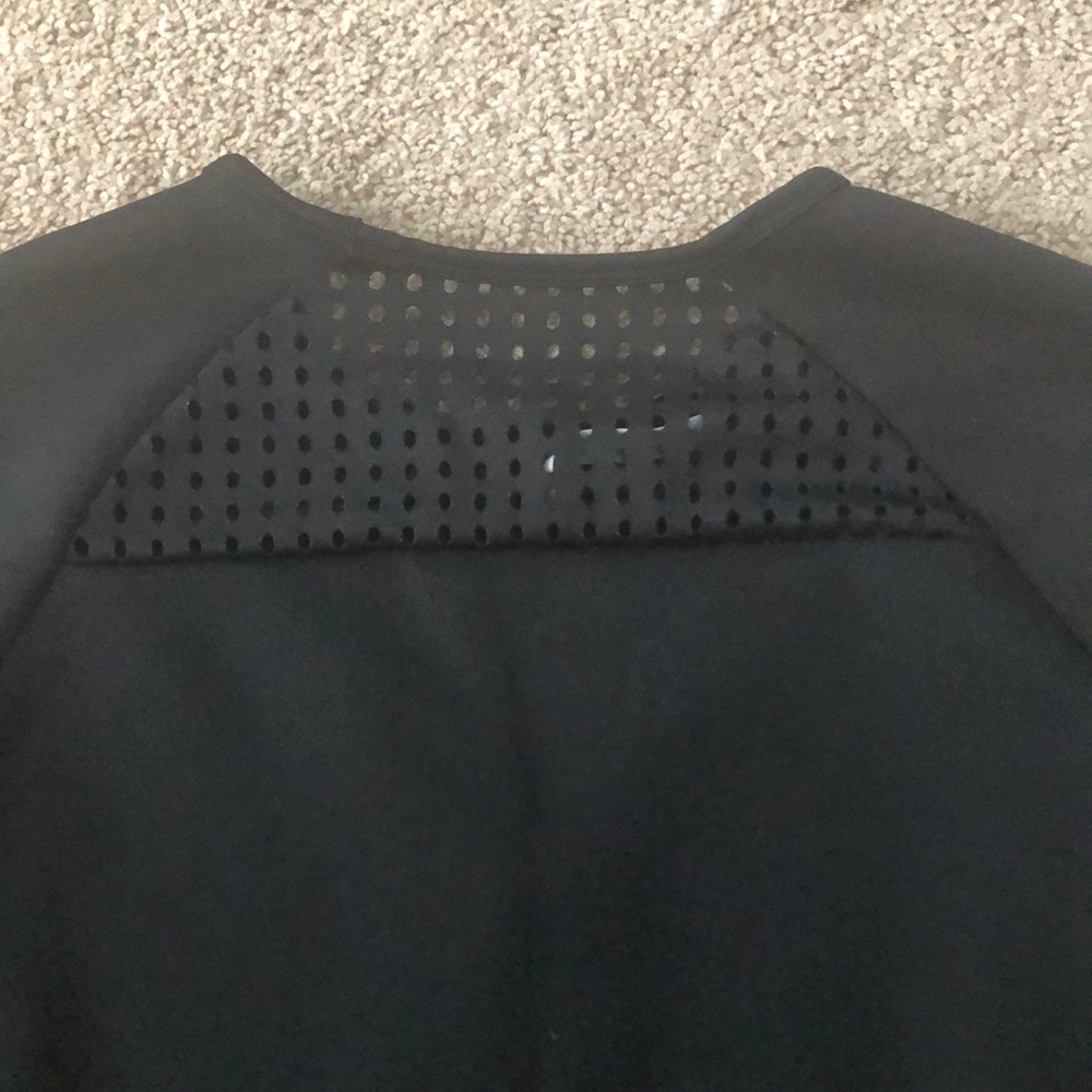 Fabletics Sweatshirt - Picture 4 of 4